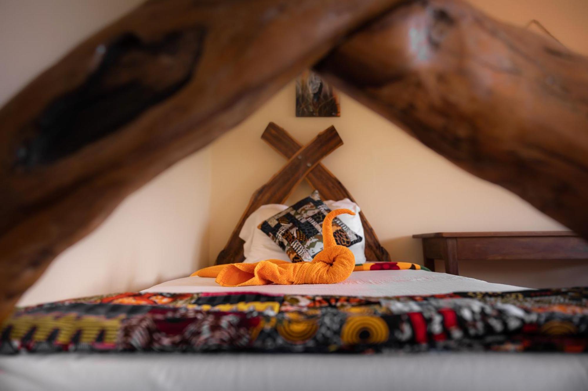 Lake Natron Maasai Giraffe Eco Lodge And Camping Mtowabaga Экстерьер фото
